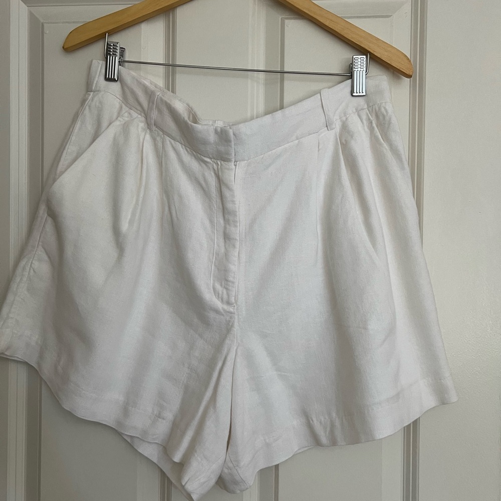 Abercrombie and Fitch Sloan linen blend short